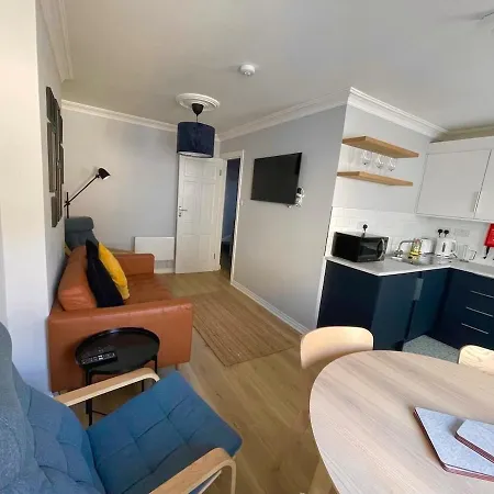 Fantastic Centre Location - Sleeps 5