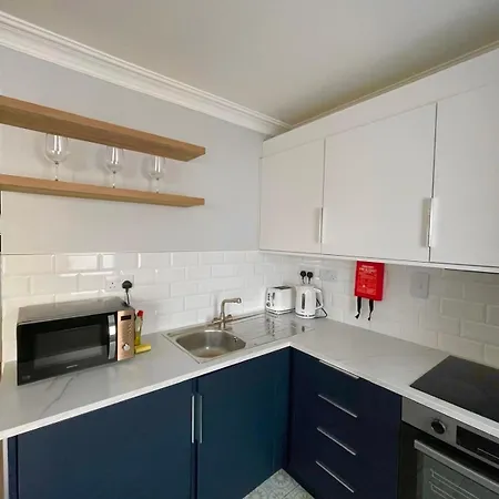 Apartment Fantastic Centre Location - Sleeps 5 Galway