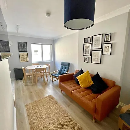 Apartment Fantastic Centre Location - Sleeps 5 Galway
